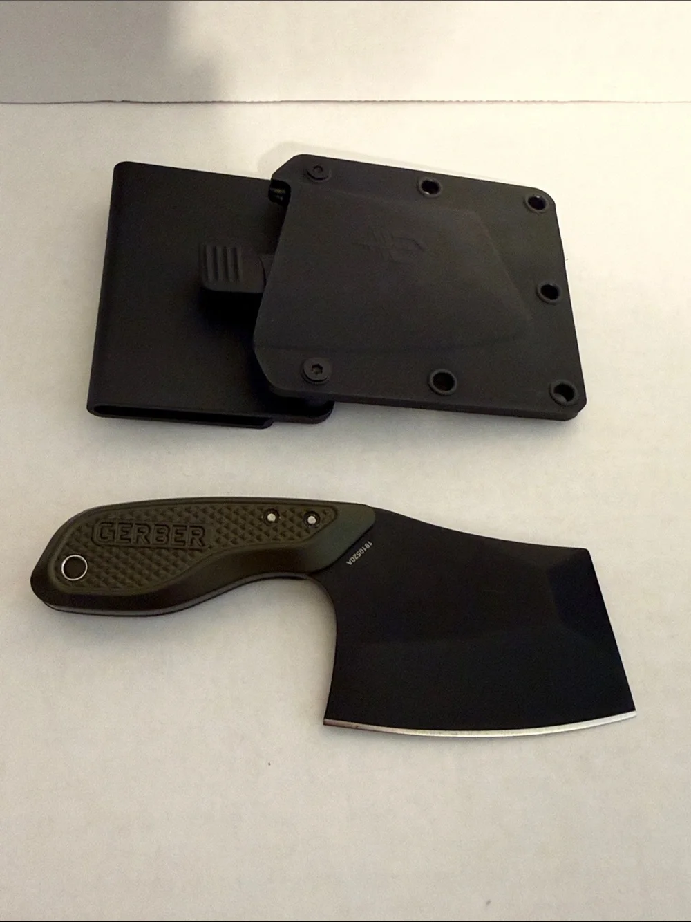 Gerber Tri tip mini cleaver fixed blade, bushcraft, Mille sheath, green